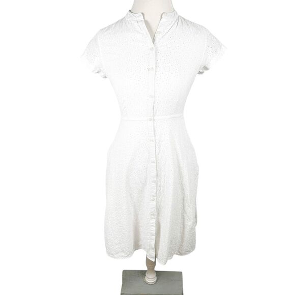 Untuckit Farrah Dress White Eyelet Fit and Flare Sundress Button Cottage Size 2 - Picture 8 of 8